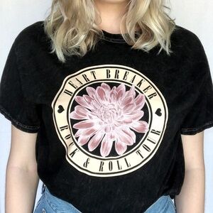 Rock & Roll NWOT Band Tour Graphic Tee